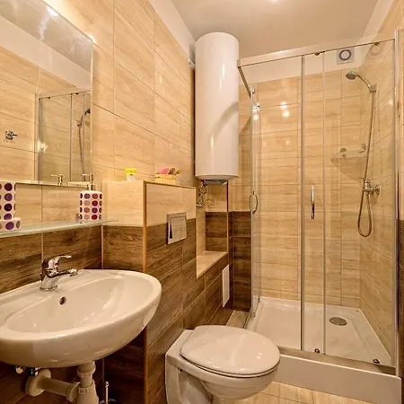 Rodos Nad Morzem רובי