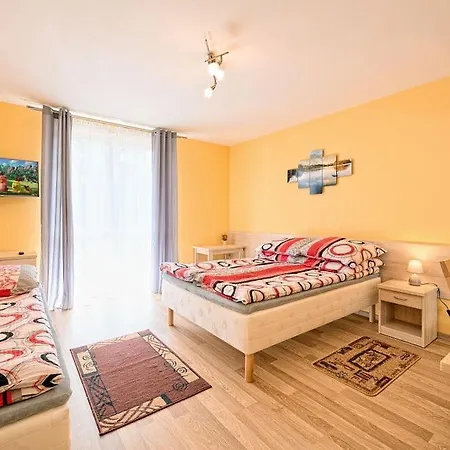 Rodos Nad Morzem * Rowy (Pomerania)